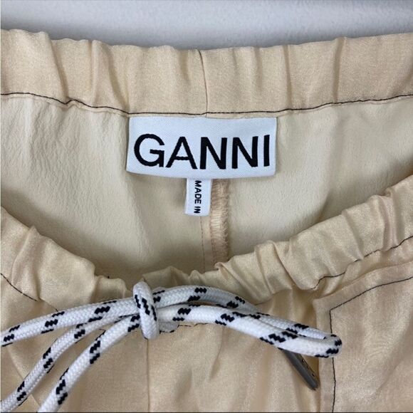 Ganni solid organza delicate fabric shorts size EU40/ US Large, NWT - Picture 7 of 13